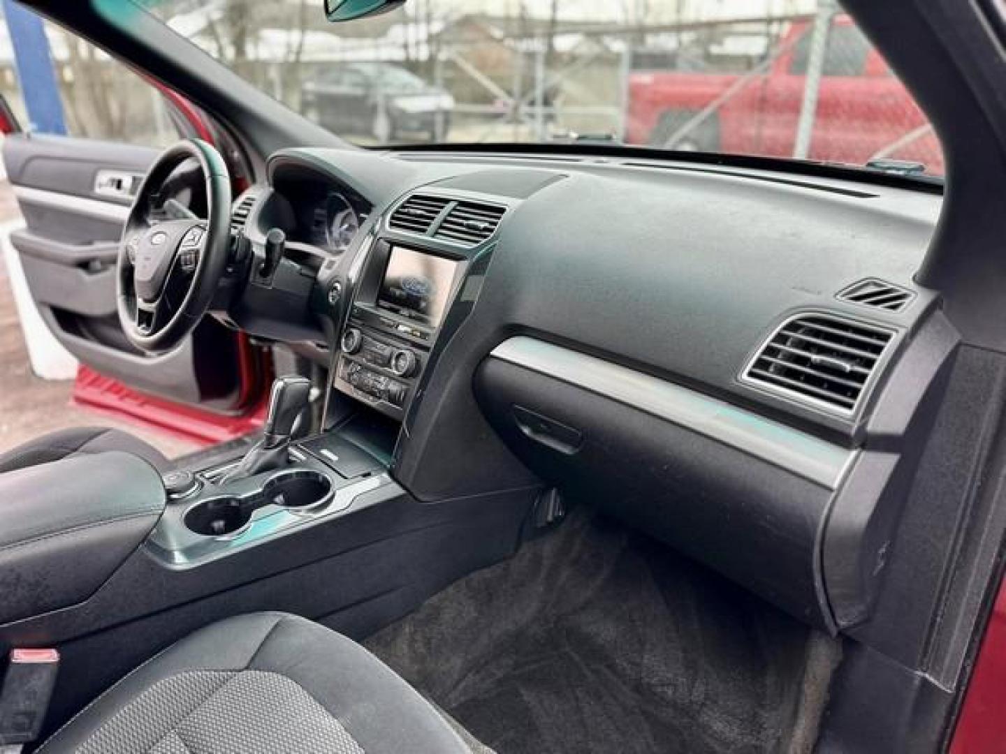 2016 RED FORD EXPLORER (1FM5K8D82GG) with an V6,3.5L(213 CID),DOHC engine, AUTOMATIC transmission, located at 14600 Frazho Road, Warren, MI, 48089, (586) 776-3400, 42.485996, -82.974220 - Photo#15