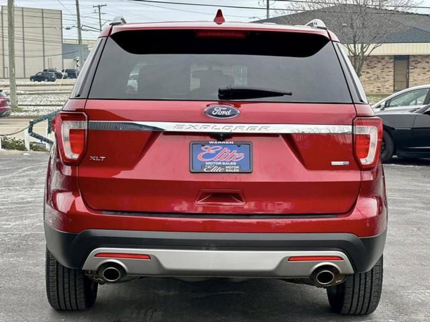 2016 RED FORD EXPLORER (1FM5K8D82GG) with an V6,3.5L(213 CID),DOHC engine, AUTOMATIC transmission, located at 14600 Frazho Road, Warren, MI, 48089, (586) 776-3400, 42.485996, -82.974220 - Photo#5