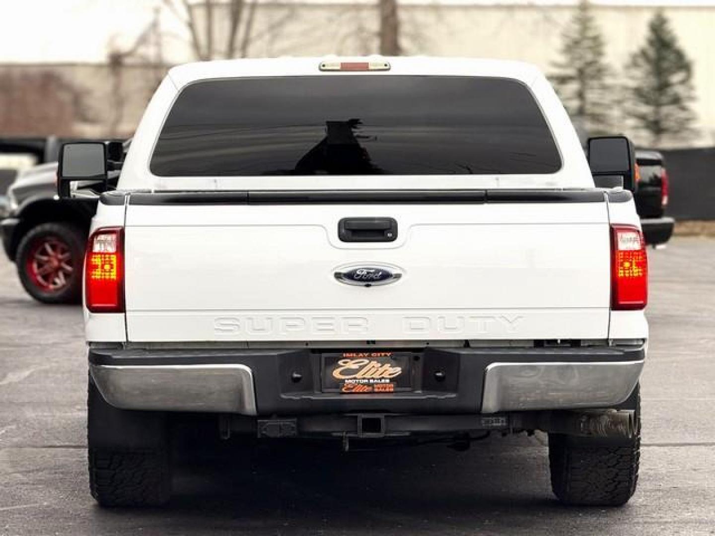 2016 WHITE FORD F-250 SUPER DUTY (1FT7W2BT5GE) with an V8,6.7L(406 CID),OHV engine, AUTOMATIC transmission, located at 14600 Frazho Road, Warren, MI, 48089, (586) 776-3400, 42.485996, -82.974220 - Photo#6