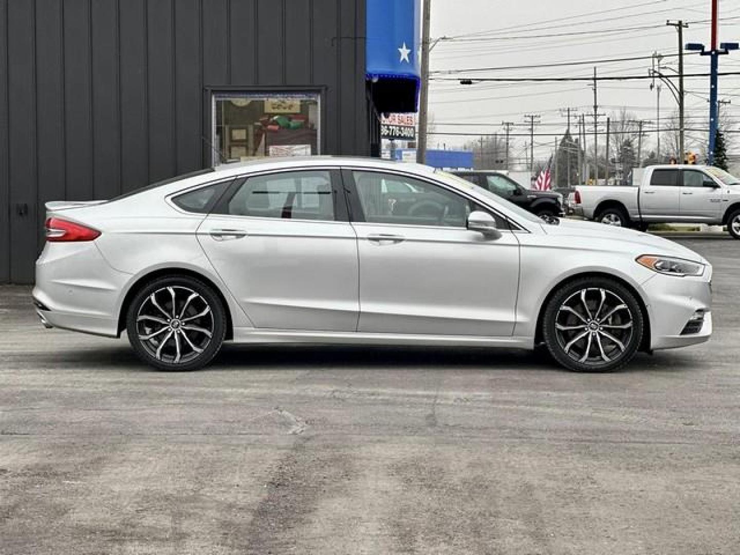 2017 SILVER FORD FUSION (3FA6P0VP0HR) with an V6,2.7L(164 CID),DOHC engine, AUTOMATIC transmission, located at 14600 Frazho Road, Warren, MI, 48089, (586) 776-3400, 42.485996, -82.974220 - Photo#3