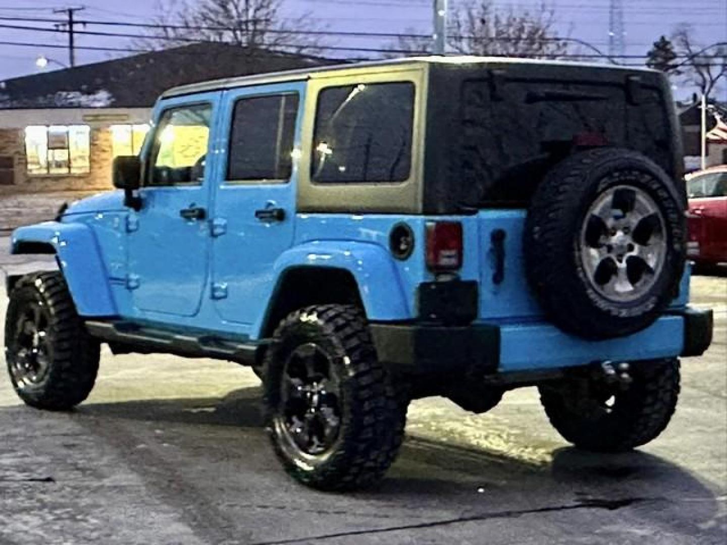 2017 CHEIF BLUE JEEP WRANGLER (1C4BJWEG0HL) with an V6,3.6L(220 CID),DOHC engine, AUTOMATIC transmission, located at 14600 Frazho Road, Warren, MI, 48089, (586) 776-3400, 42.485996, -82.974220 - Photo#5