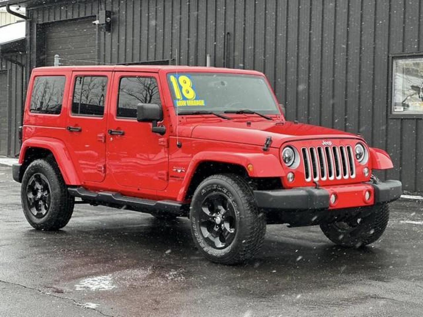 2018 FIRECRACKER RED JEEP WRANGLER JK (1C4BJWEG6JL) with an V6,3.6L(220 CID),DOHC engine, AUTOMATIC transmission, located at 14600 Frazho Road, Warren, MI, 48089, (586) 776-3400, 42.485996, -82.974220 - Photo#2