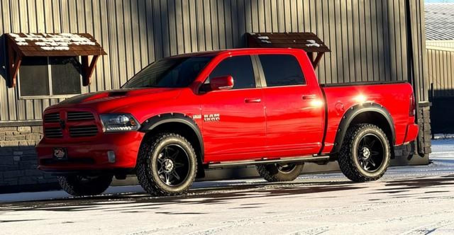 2016 RED RAM 1500 SPORT (1C6RR7MT8GS) with an V8,5.7L(345 CID),OHV engine, AUTOMATIC transmission, located at 14600 Frazho Road, Warren, MI, 48089, (586) 776-3400, 42.485996, -82.974220 - Photo#2