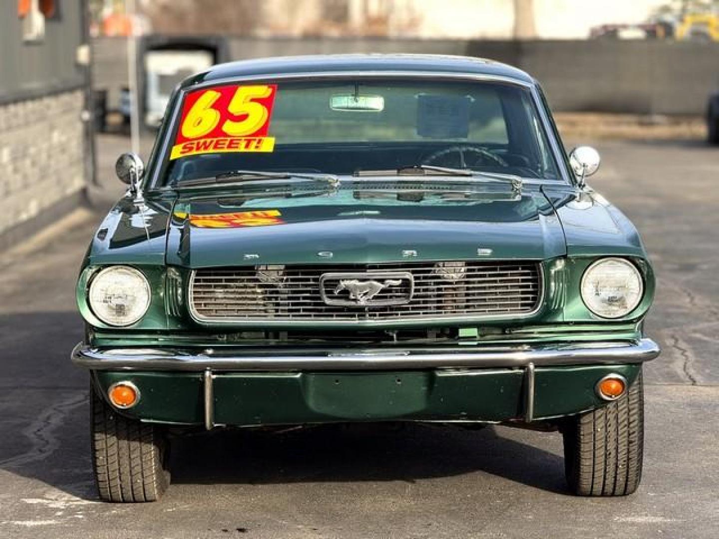 1965 GREEN FORD MUSTANG (5F07C640930) with an 289 HOLLEY 4 BARREL engine, AUTOMATIC transmission, located at 14600 Frazho Road, Warren, MI, 48089, (586) 776-3400, 42.485996, -82.974220 - Photo#4